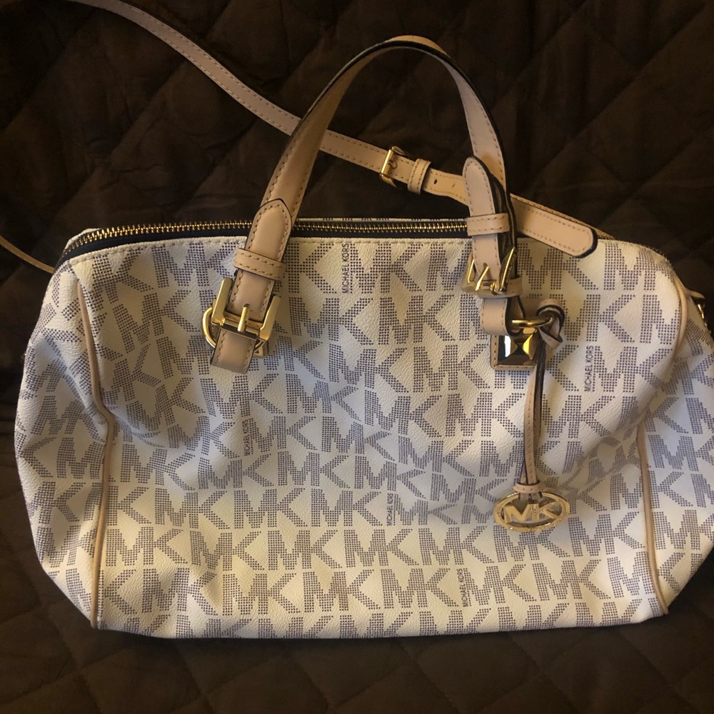 Large Michael Kors ***SOLD***